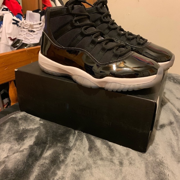 Retro 11 space jam size 9 - Picture 2 of 8